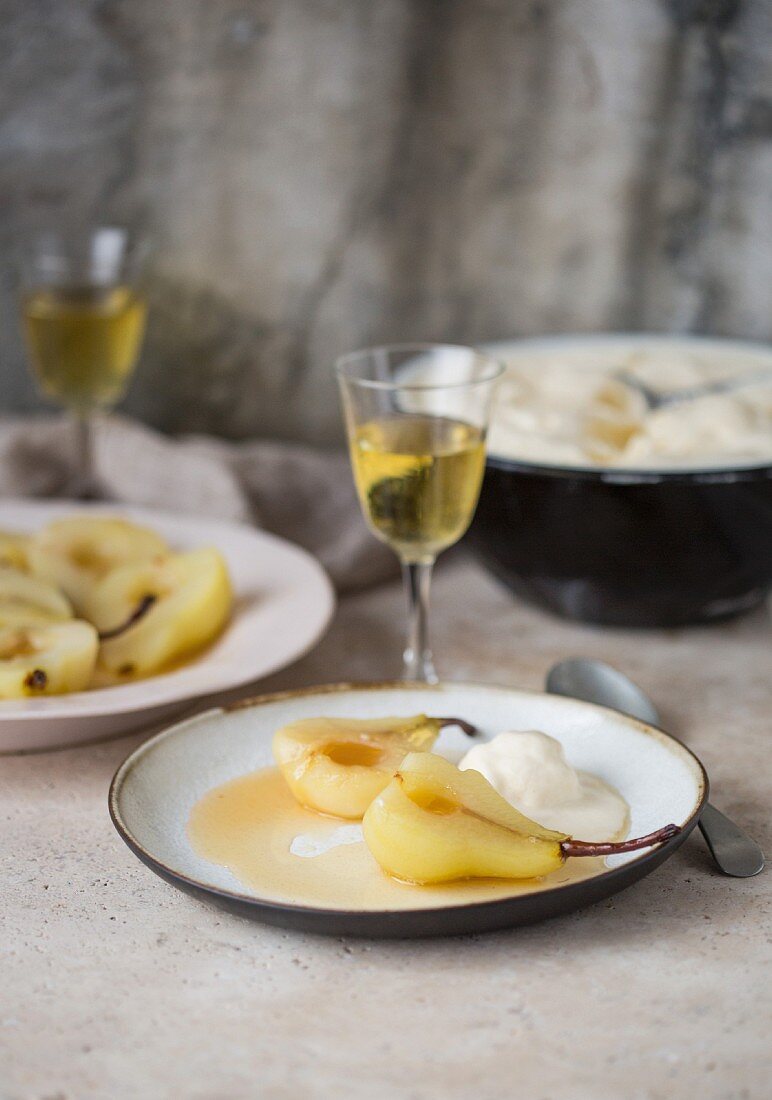 Poached pears with ice cream
