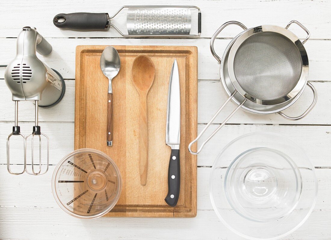 Utensils for making dessert