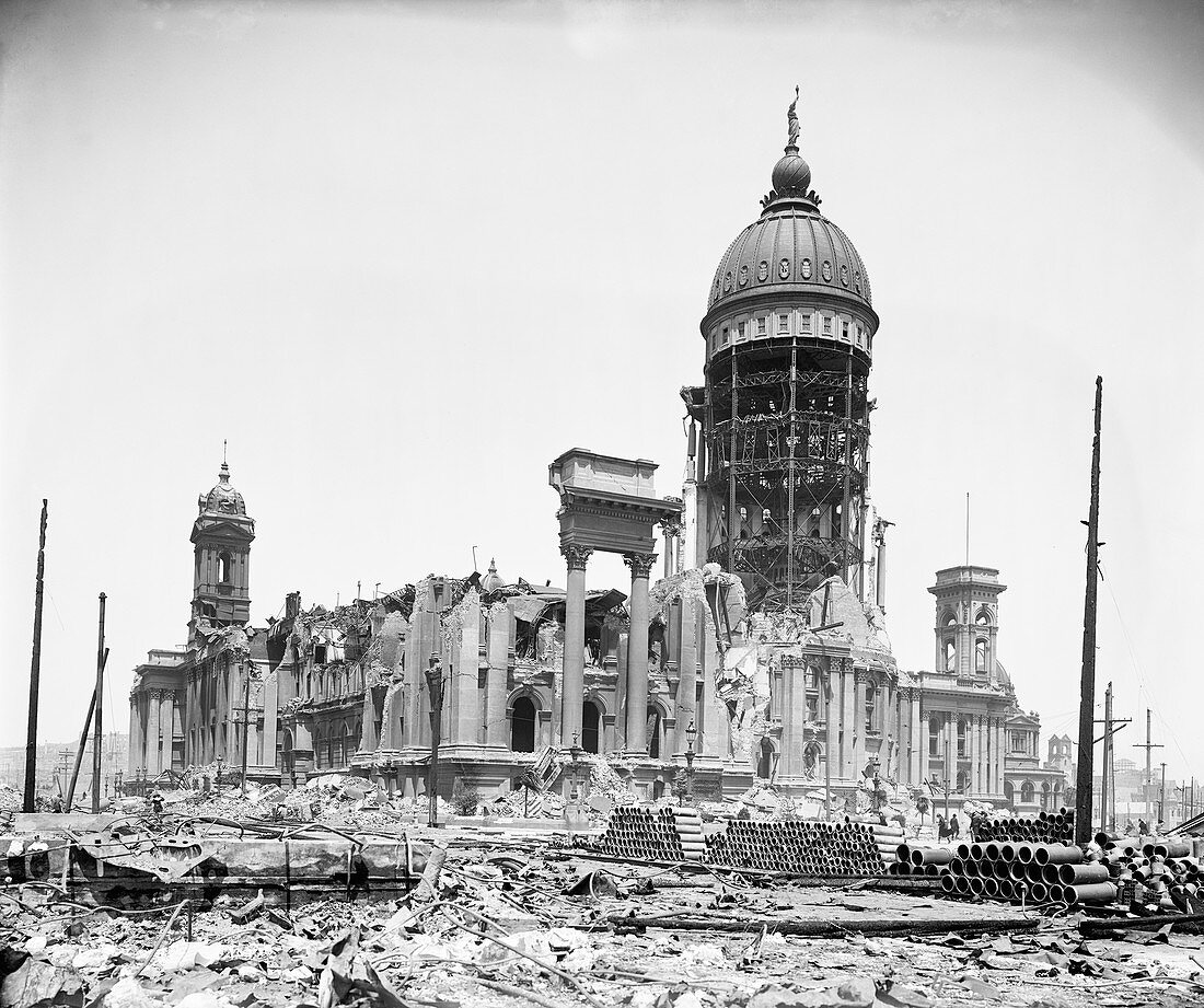 San Francisco City Hall after 1906 earthquake