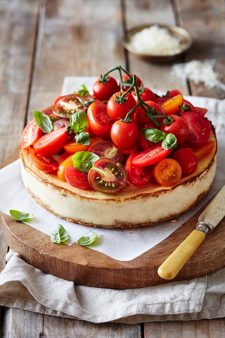 Ricotta cheesecake with tomatoes