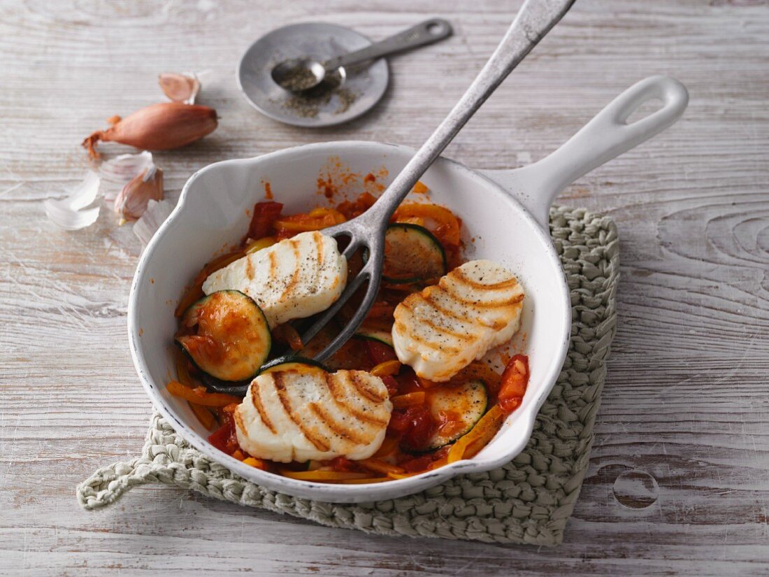 Mediterranean fried vegetables with halloumi