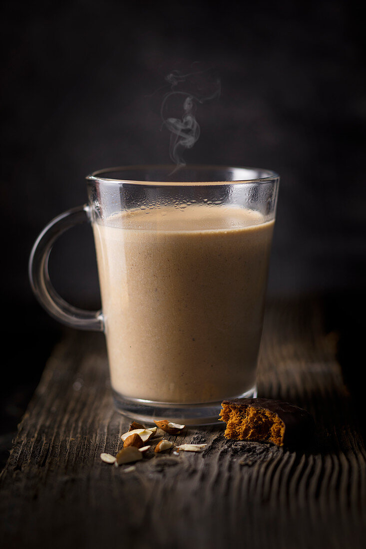 Almond chocolate gingerbread smoothie