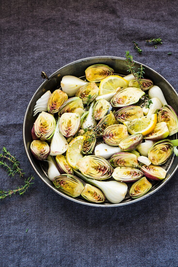 Fried baby artichokes with spring onions and lemon