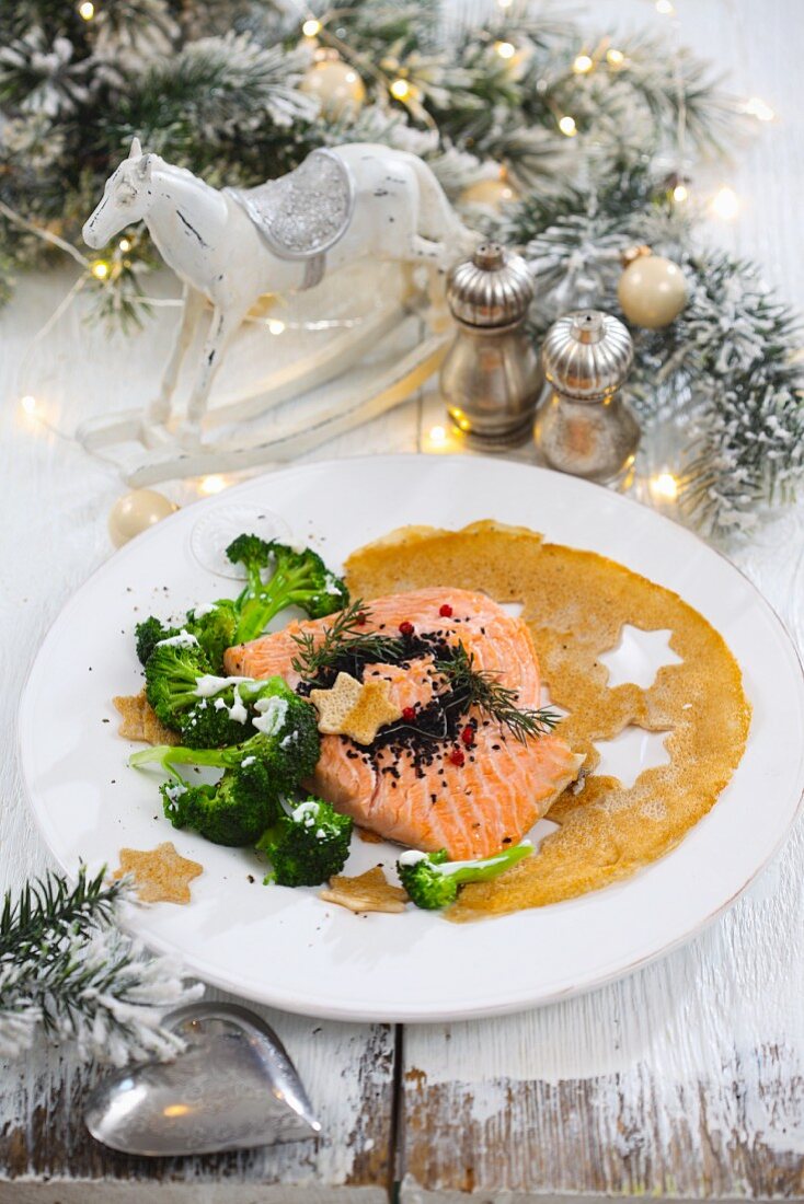 Baked salmon fillet with broccoli and a crepe for Christmas