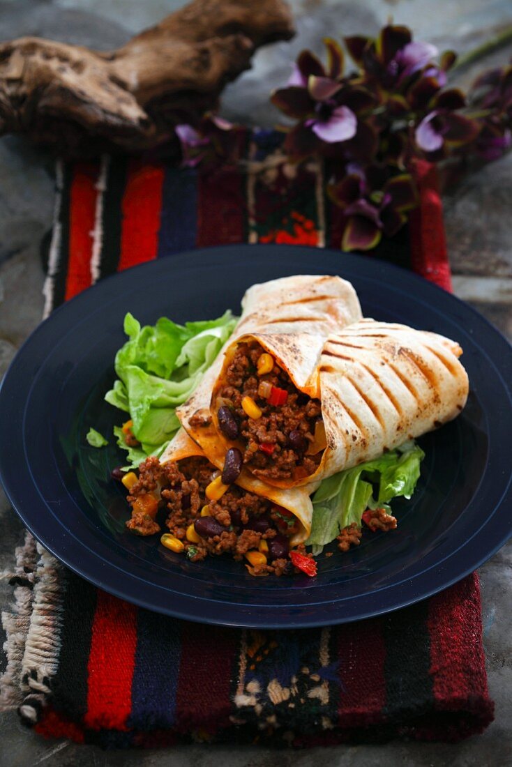 Burritos with minced meat, beans and sweetcorn (Mexico)