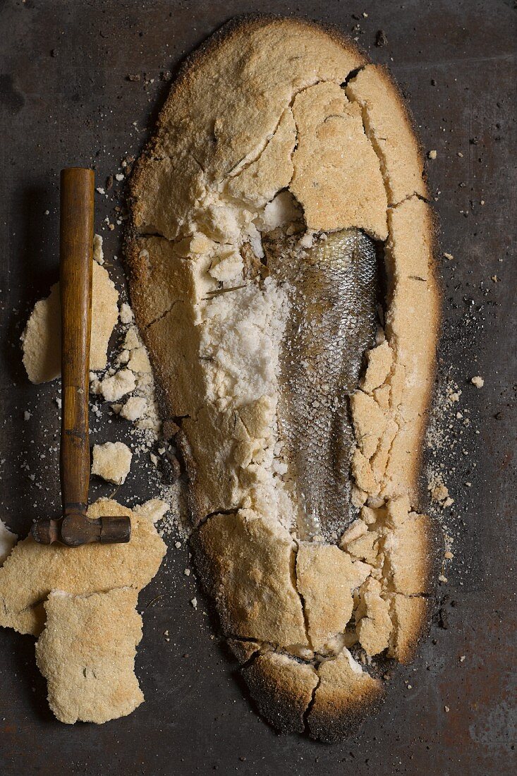 Fish fried in a crust of salt