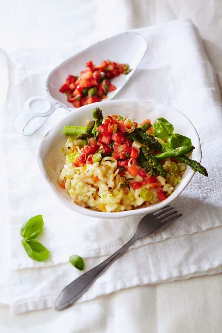 Lime risotto with strawberry salsa and green asparagus