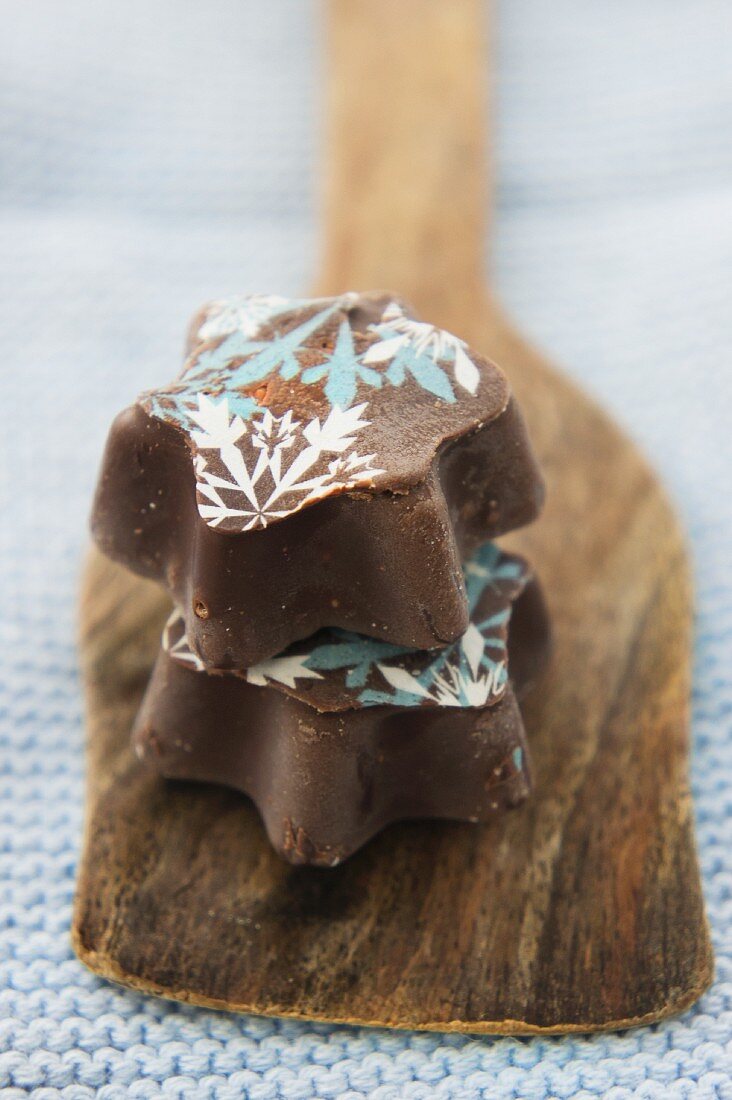 Pralines on a dough scraper