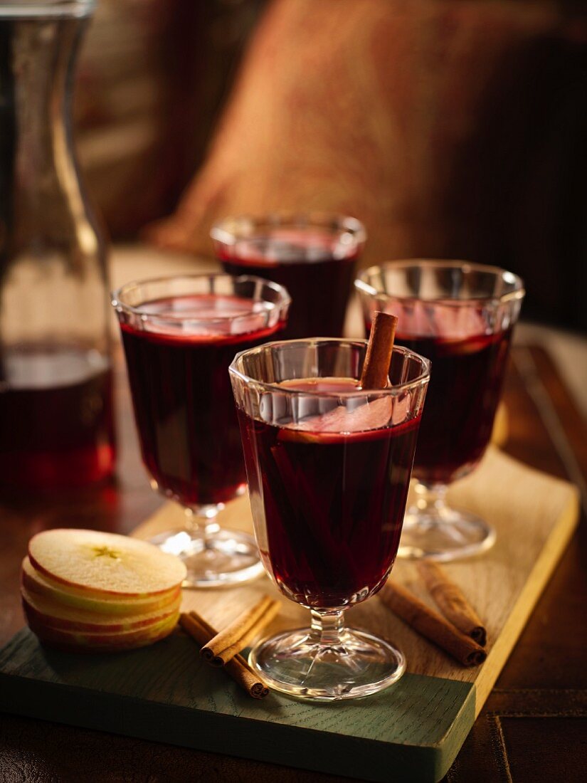 Mulled wine with apple and cinnamon