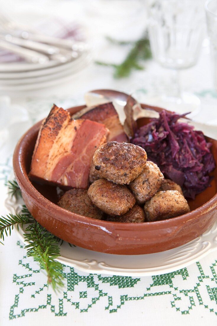 Meatballs, red cabbage and gammon for Christmas