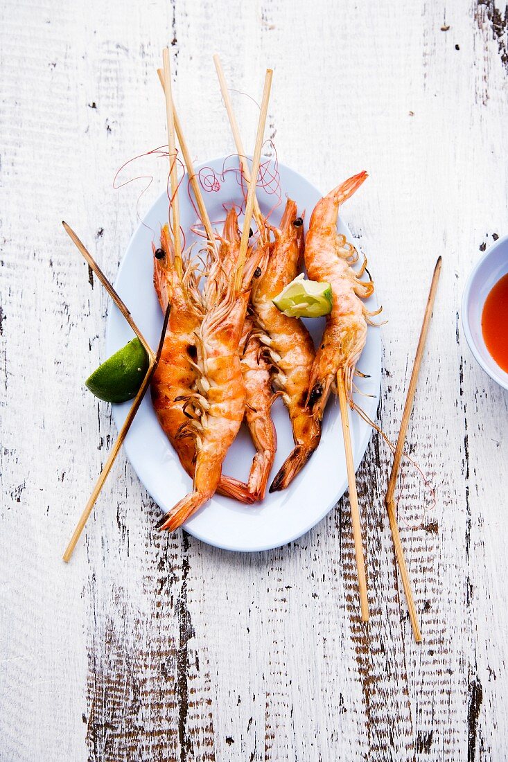 Gung Phauw Siab Maai (grilled prawns skewers, Thailand)