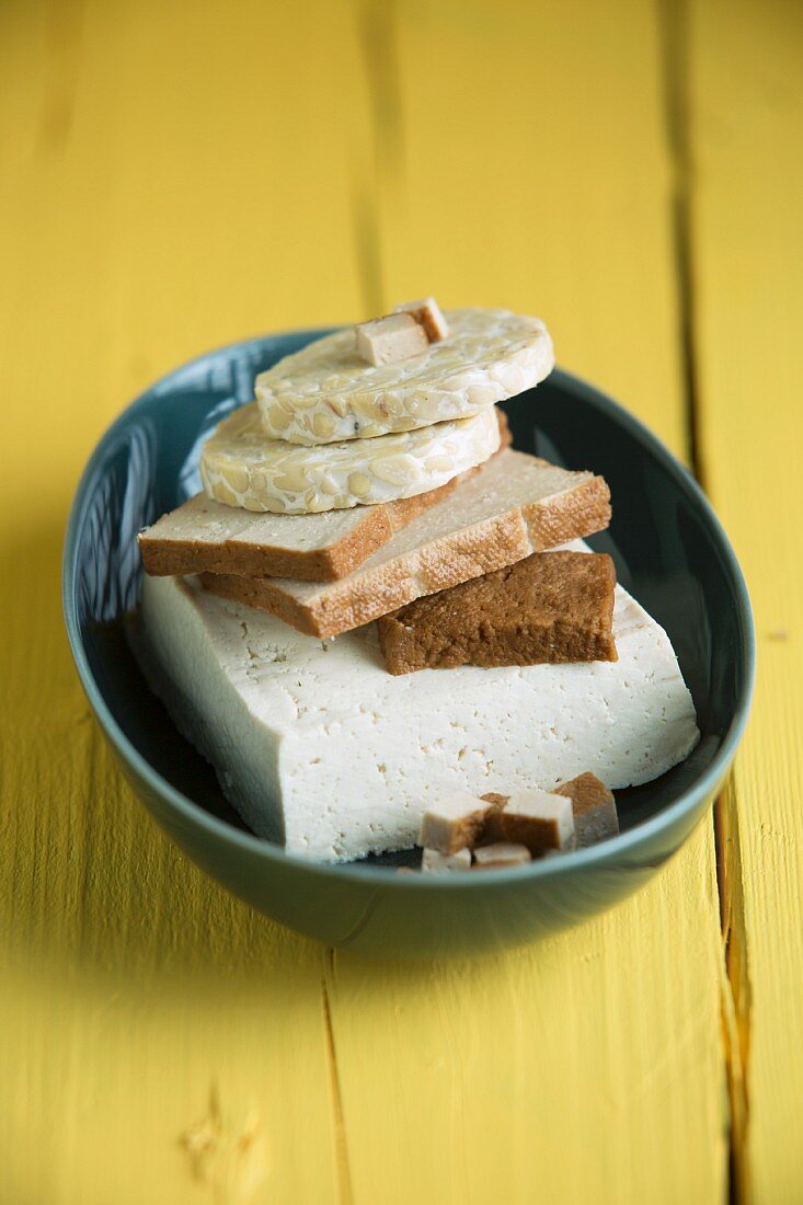 Soya, tempeh and lupine