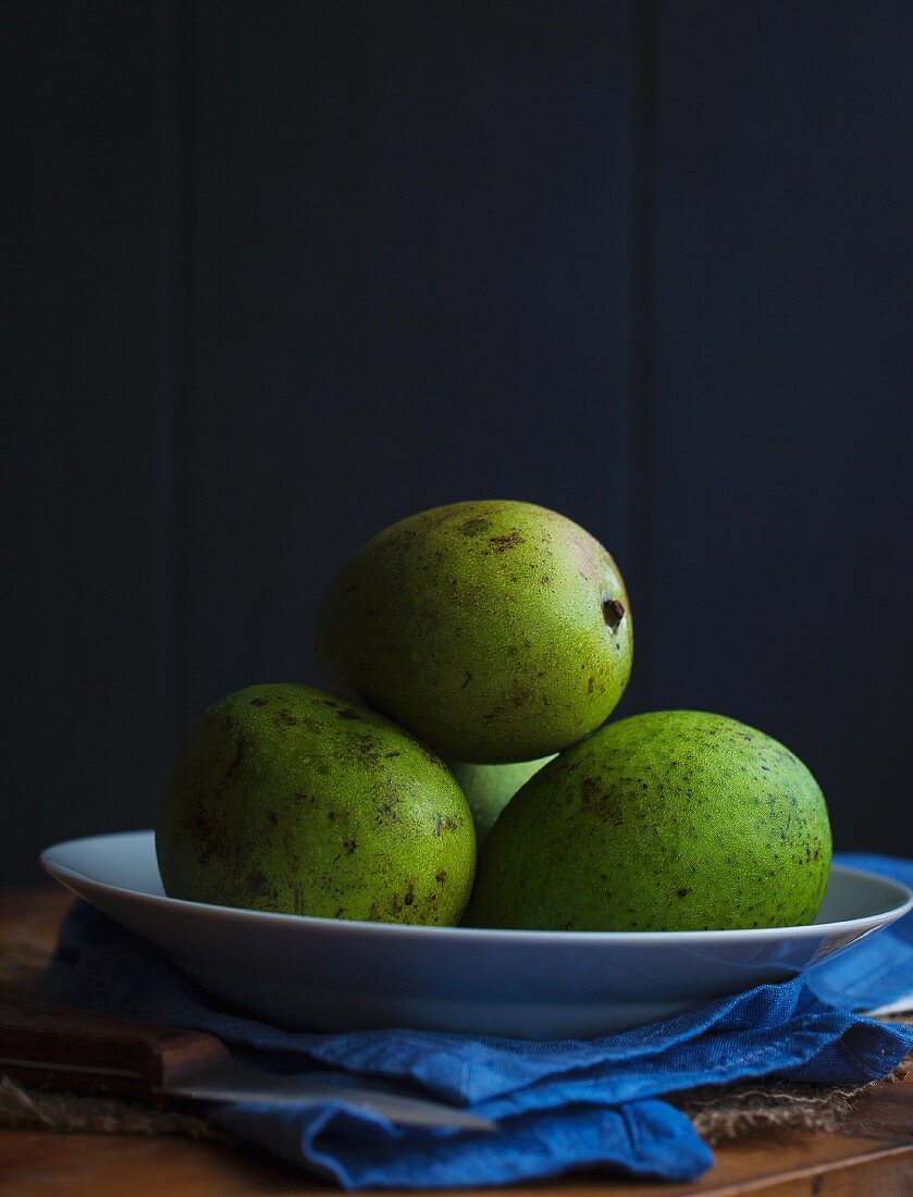 A plate of fresh mangoes