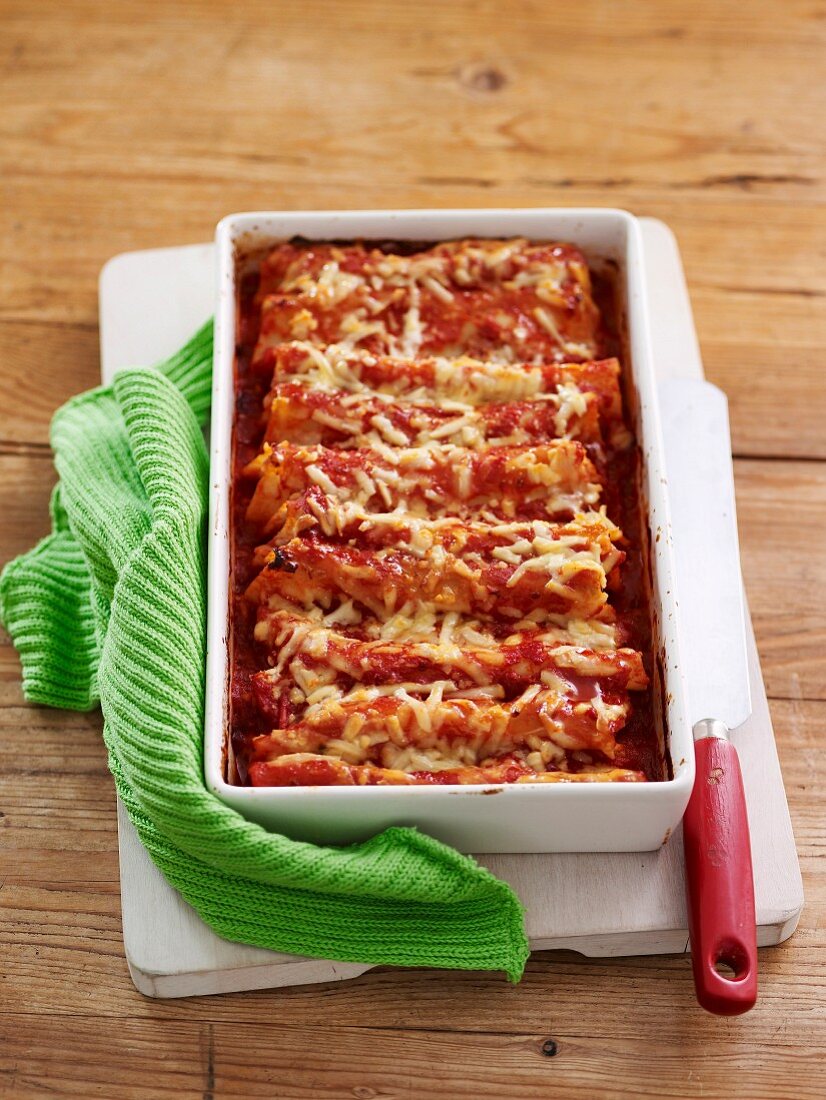 Cannelloni mit Hähnchenfleischfüllung