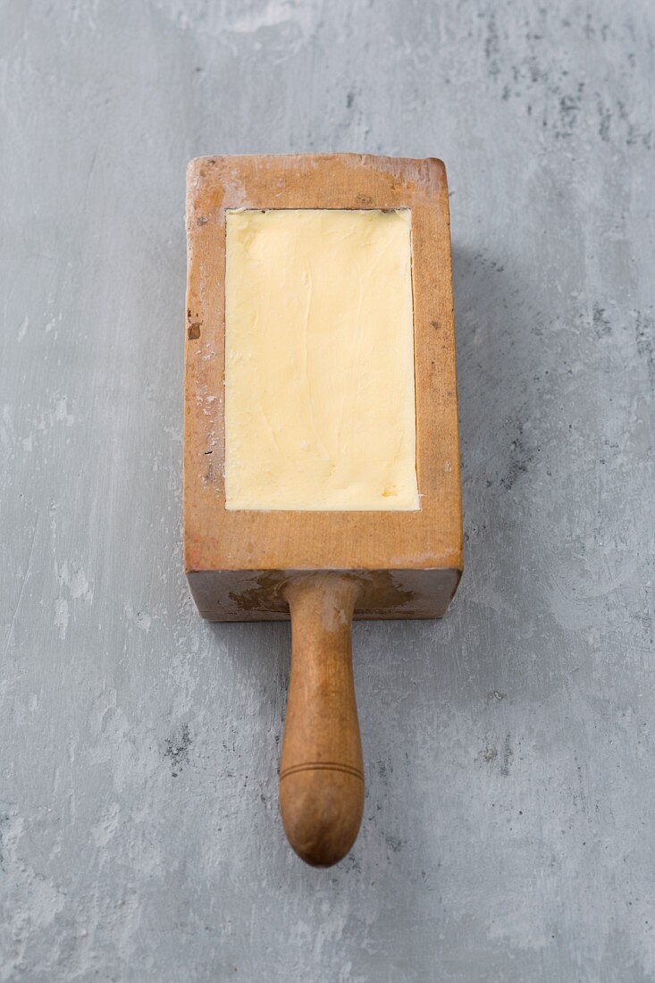 Butter in Holzform