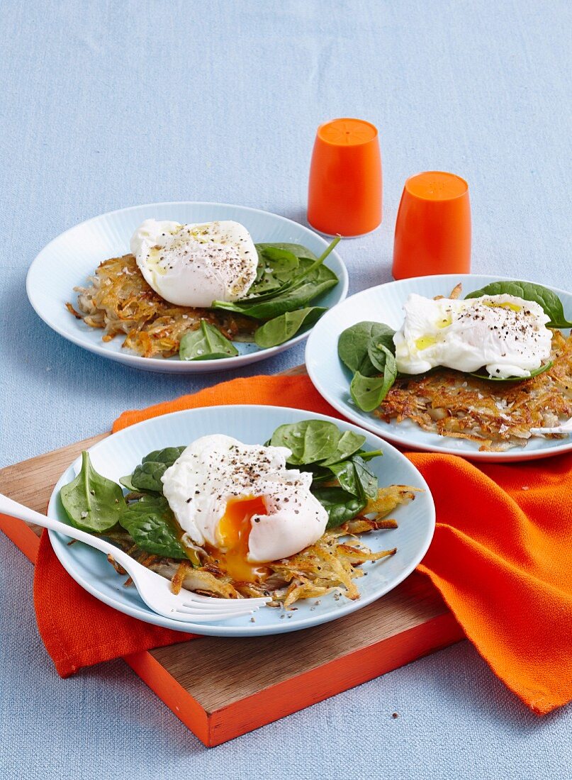 Potato cakes with egg & spinanch