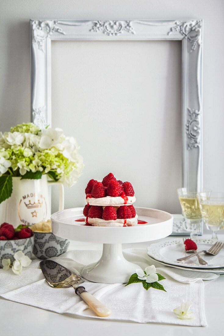 Walnut meringue with raspberries and mascarpone cream