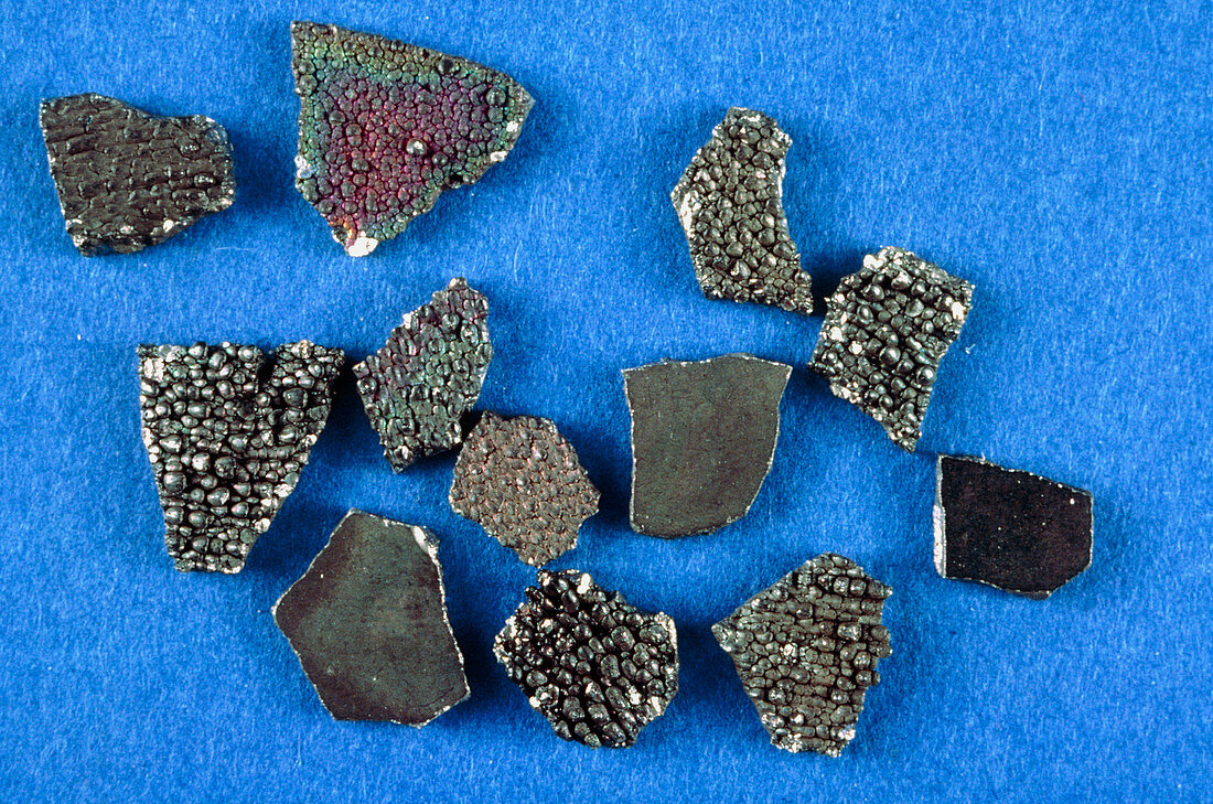Pieces of manganese