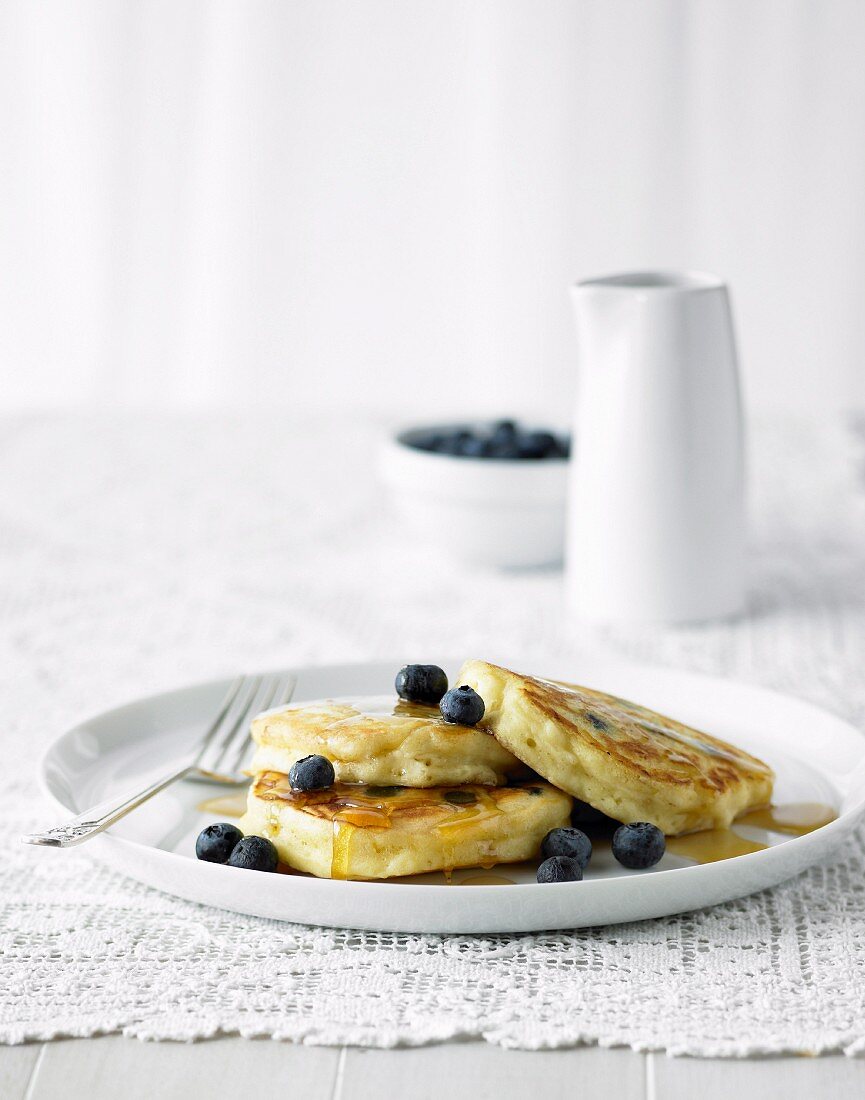 Fluffy Pancakes with Blueberries & Maple Syrup