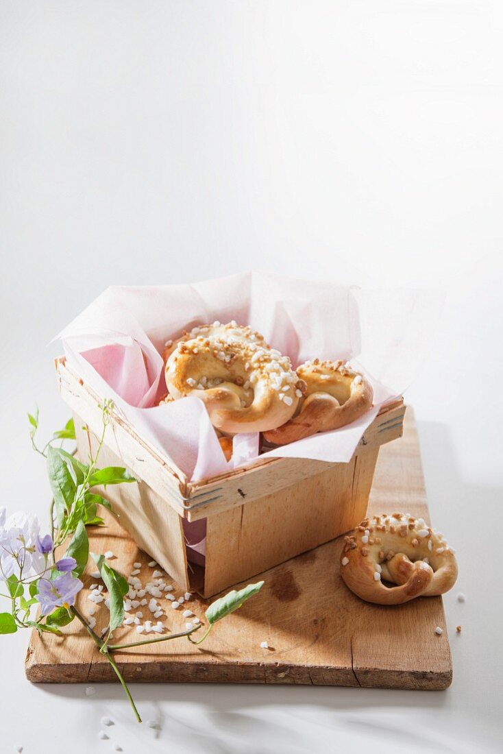 Sweet pretzels in a wooden basket