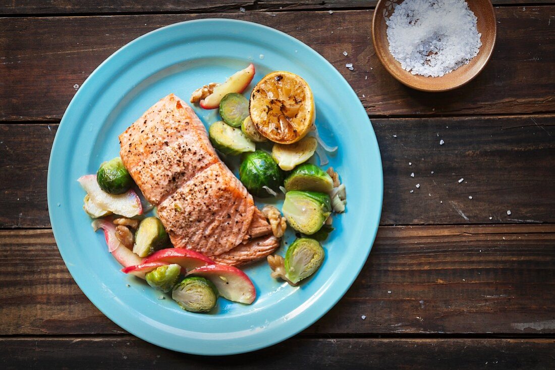 Fried salmon with a Brussels sprouts and apple medley