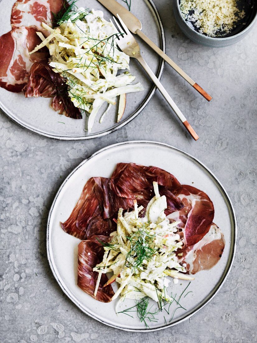 Coppa mit Fenchel, Apfel und Kürbiskerncreme