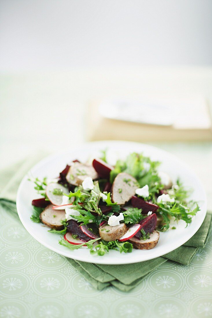 Pork, Beetroot & Goat Cheese Salad