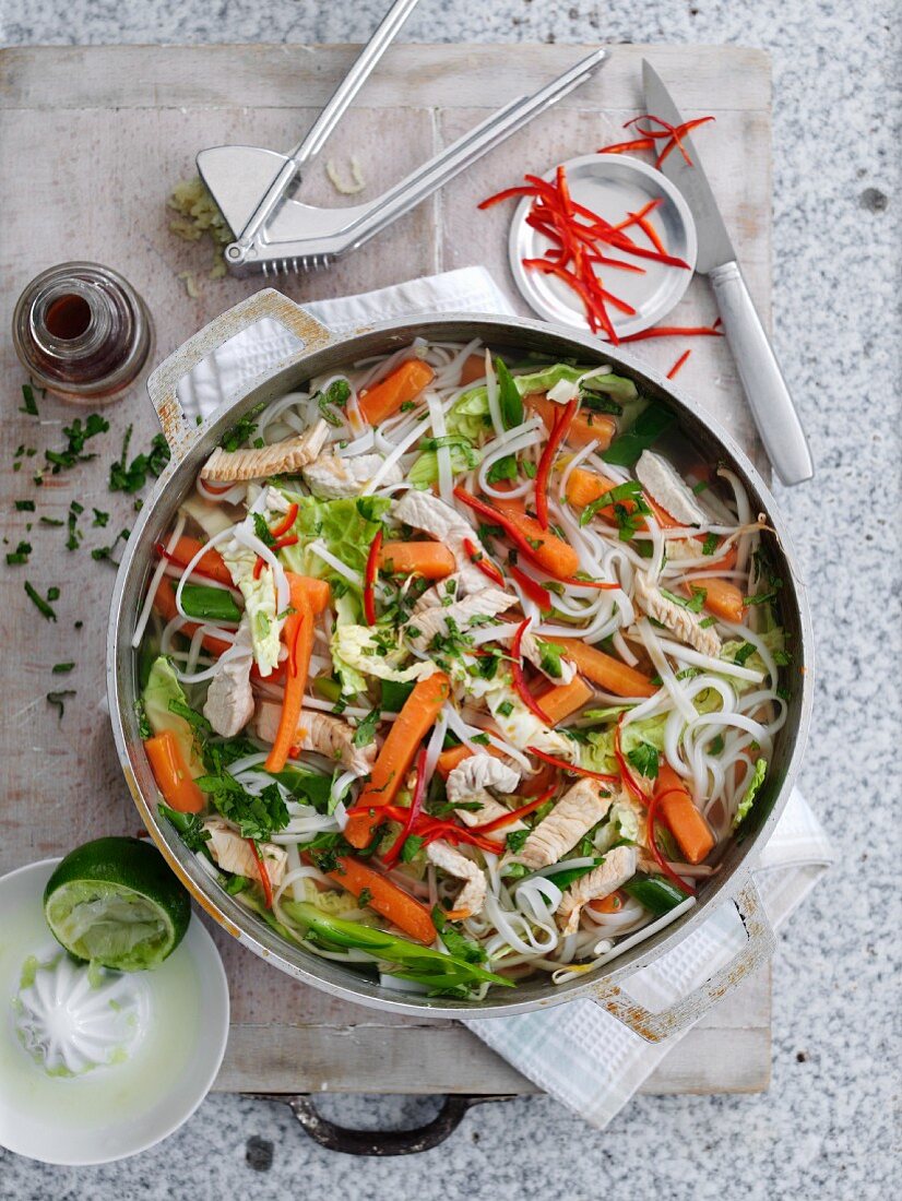 Rice noodles with vegetables and Turkey (Vietnam)