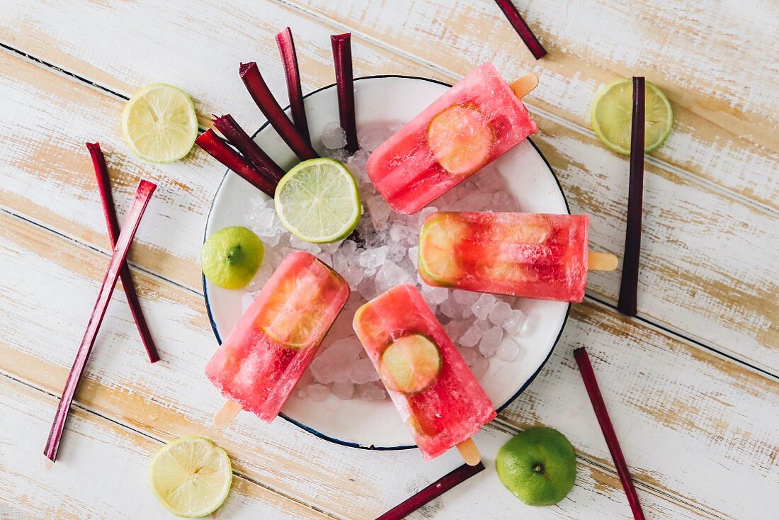 Homemade beetroot and lime ice lollies (seen from above)