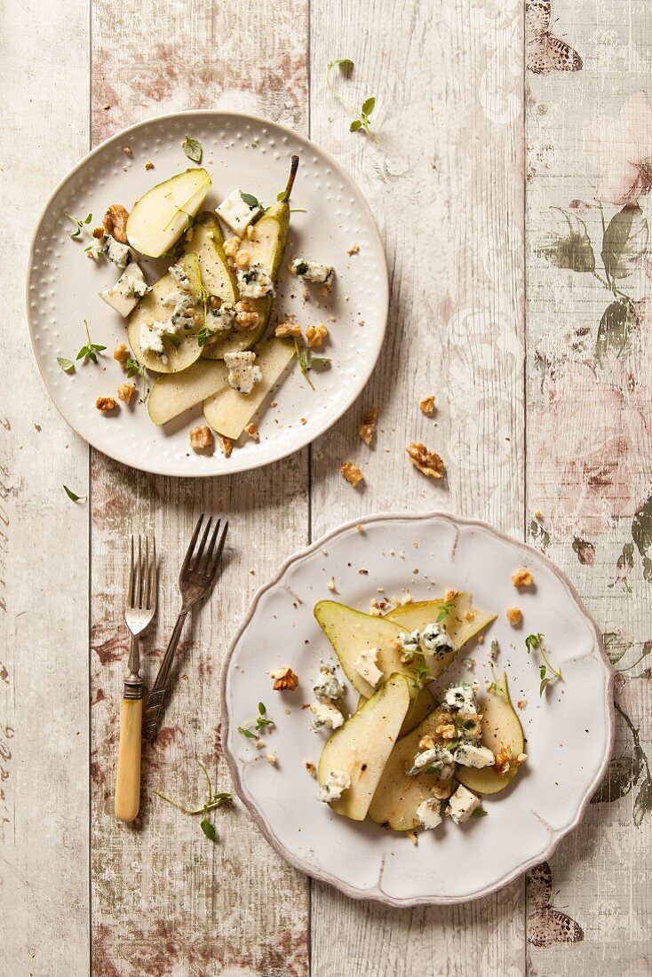 Pear and Roquefort cheese salad with walnuts