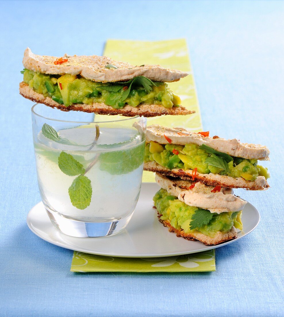 Mexican-style meringue sandwiches with guacamole