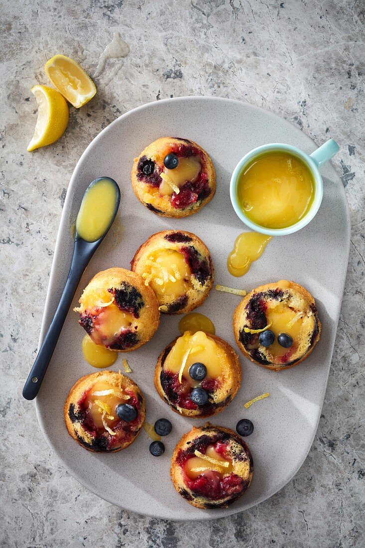 Berry muffins filled with lemon curd