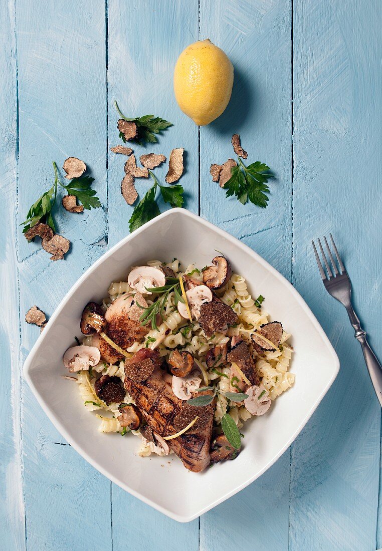 Pasta salad with grilled hare, mushrooms and truffles