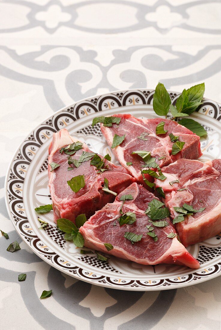 Lamb T-bone steaks with peppermint