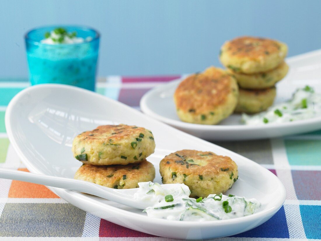 Potato courgette cakes with herb quark