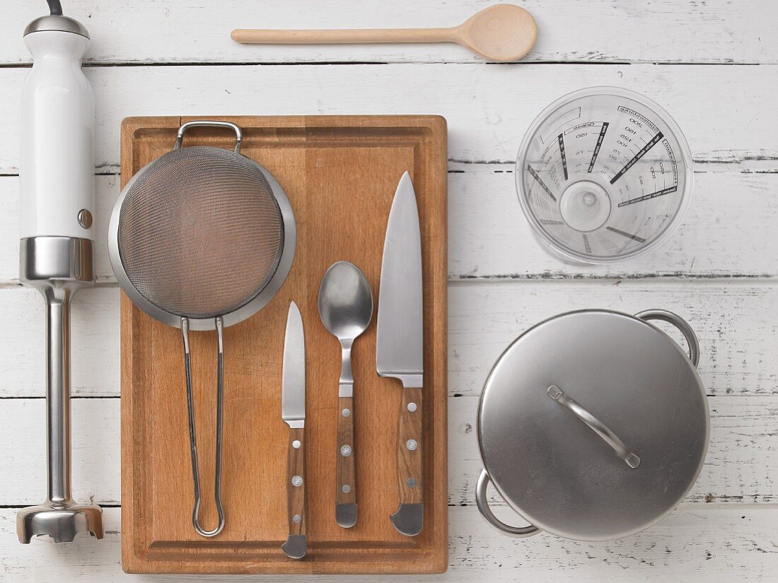 Kitchen utensils for making baby food