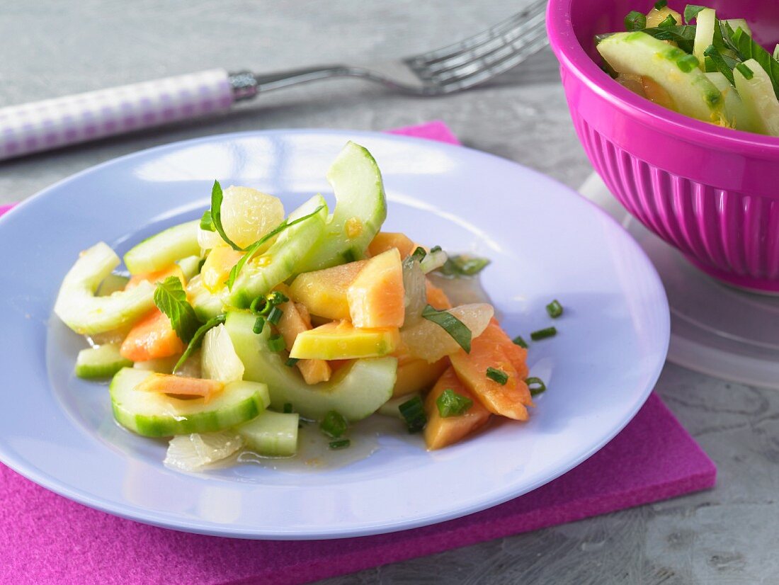 Papaya & cucumber salad