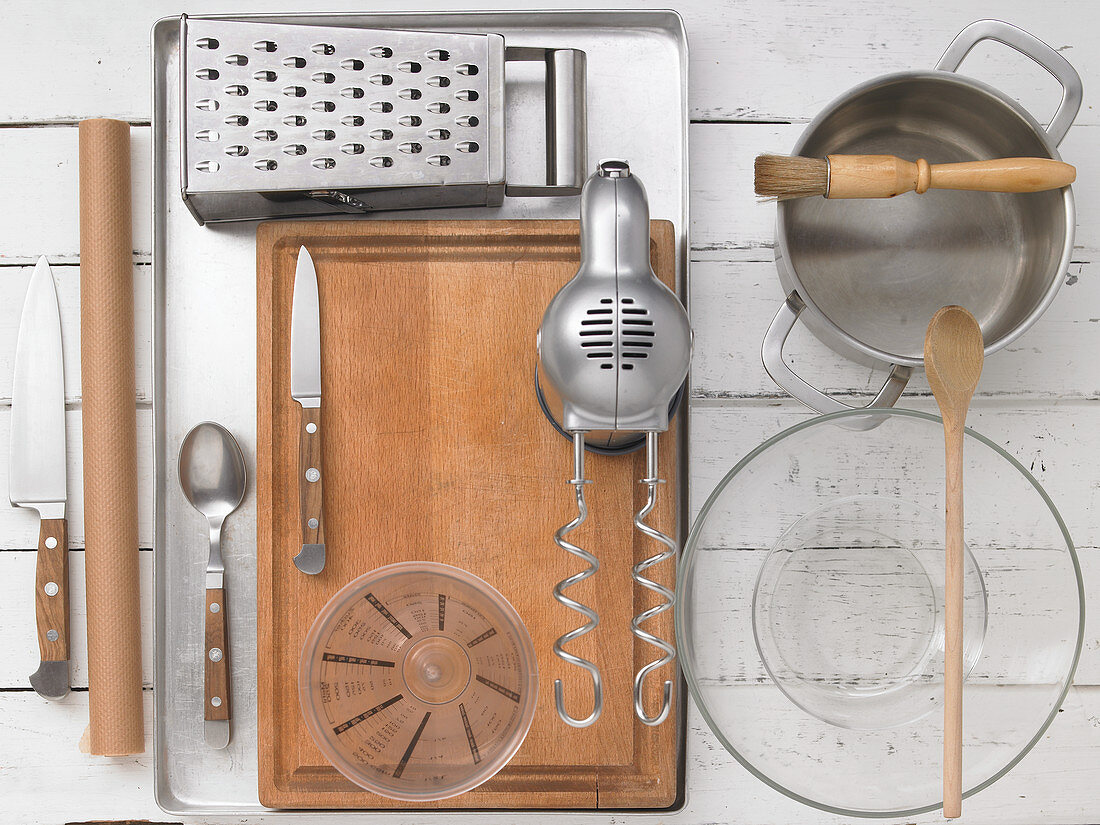 Kitchen utensils for preparing fritters