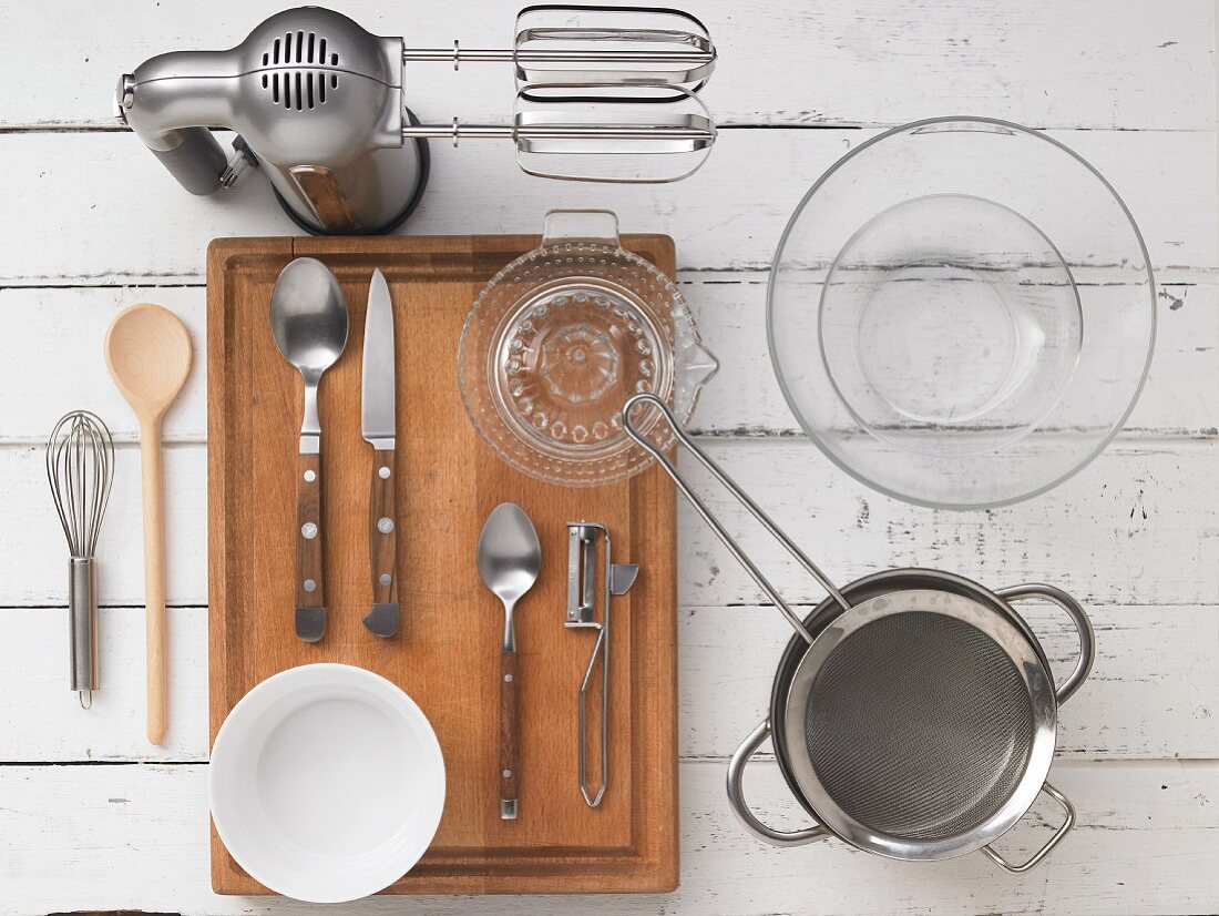 Kitchen utensils for making soufflé