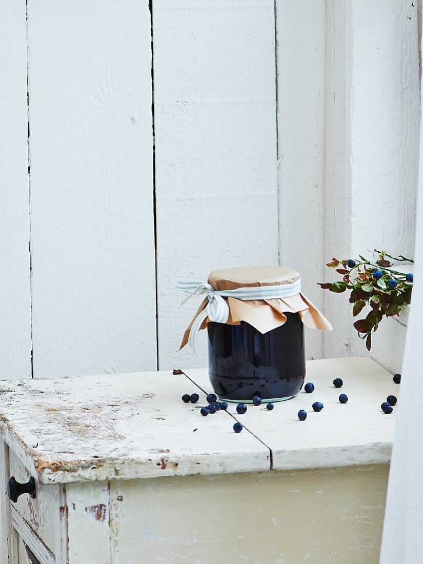 Blueberry jam with ginger