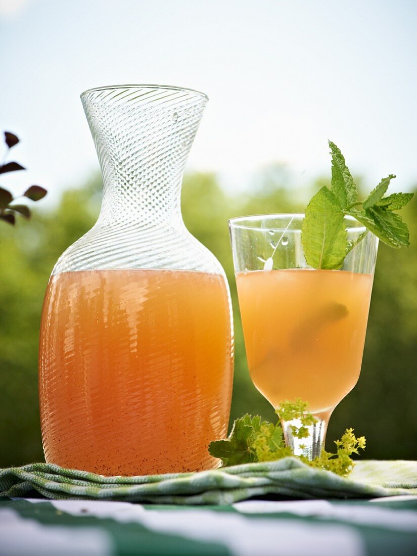 Cold apple juice with mint