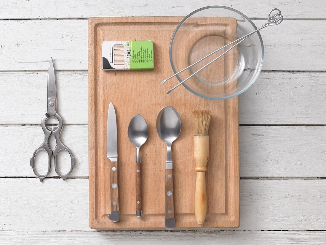 KItchen utensils for rosemary sardines