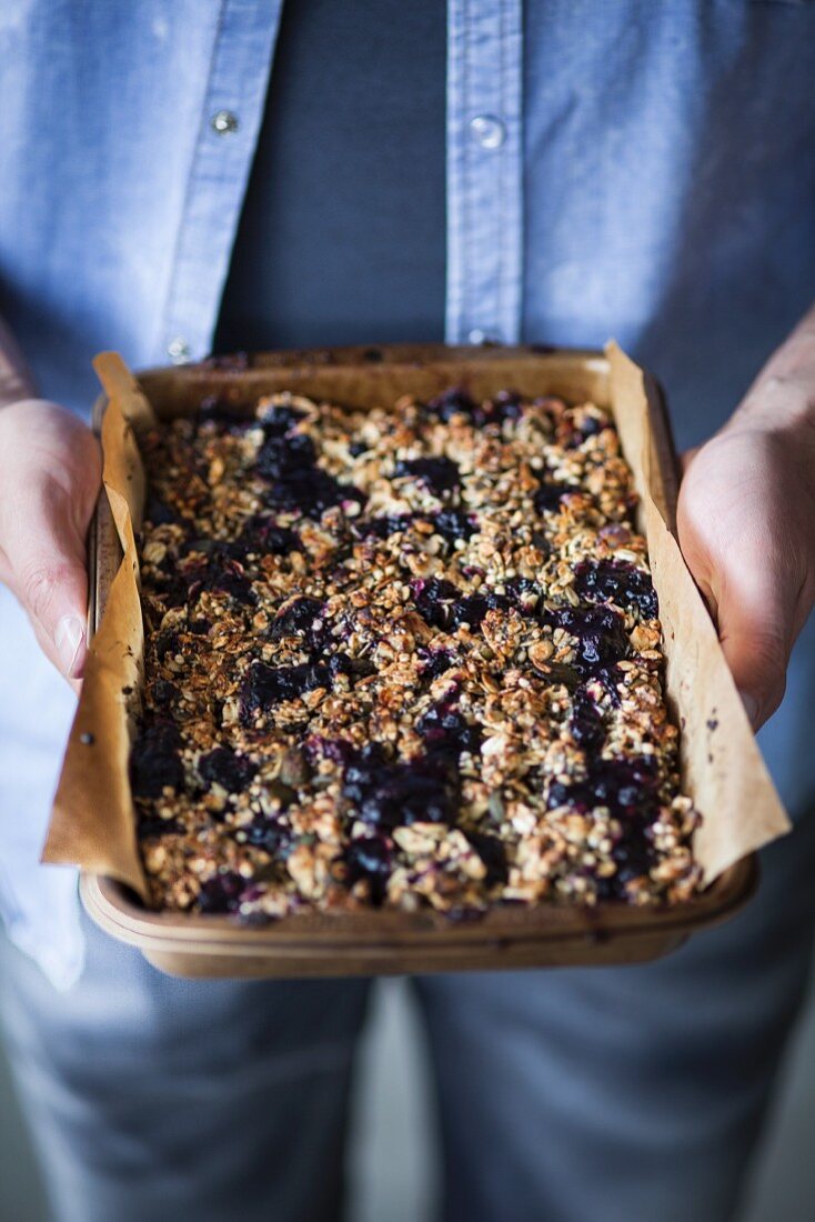 Oatmeal Bars mit Blaubeeren und Kürbiskernen (Superfood)