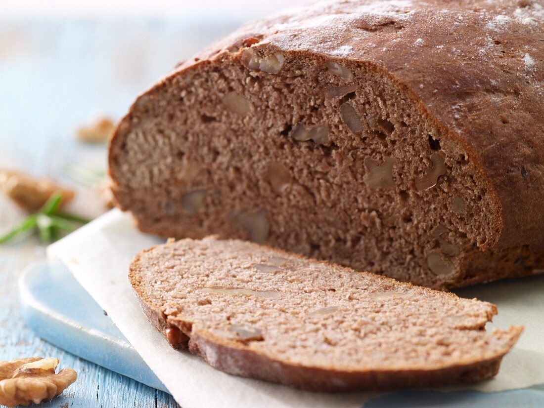 Walnut bread with rosemary