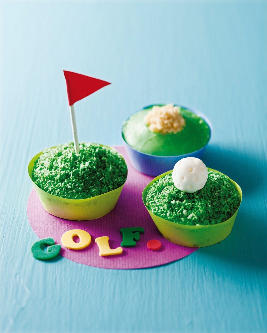 Grüne Golfball-Cupcakes