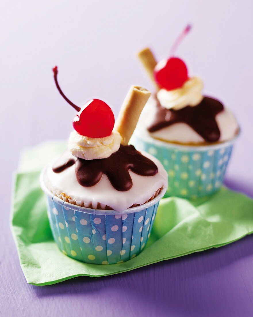 Nostalgische Eisbecher-Cupcakes