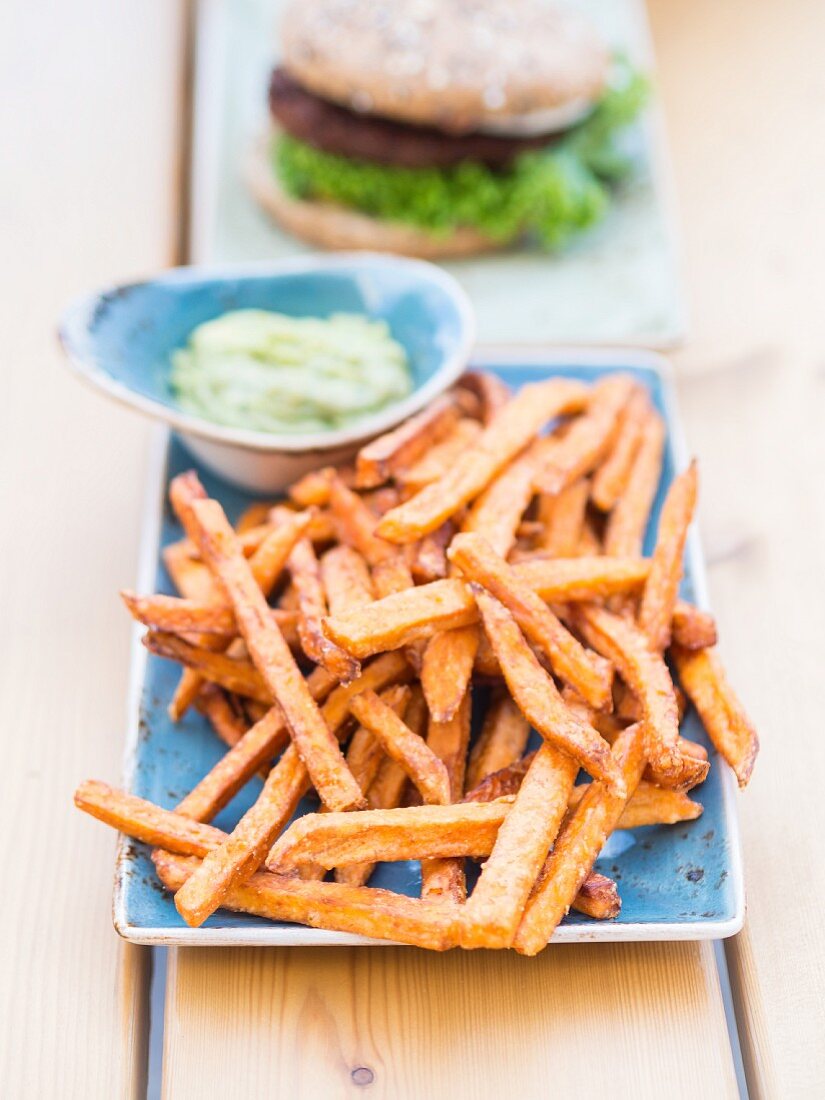Sweet potato chips with avocado purée