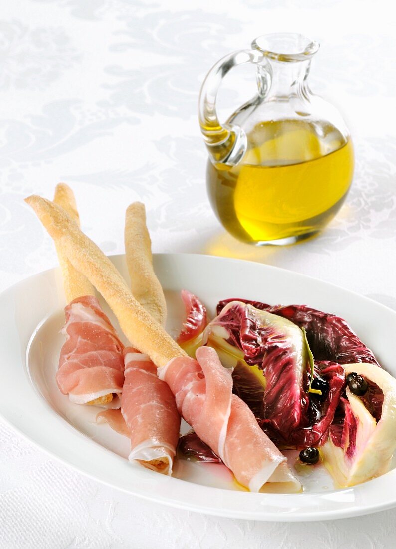 Prosciutto e radicchio (Rohschinken mit Radicchio, Italien)