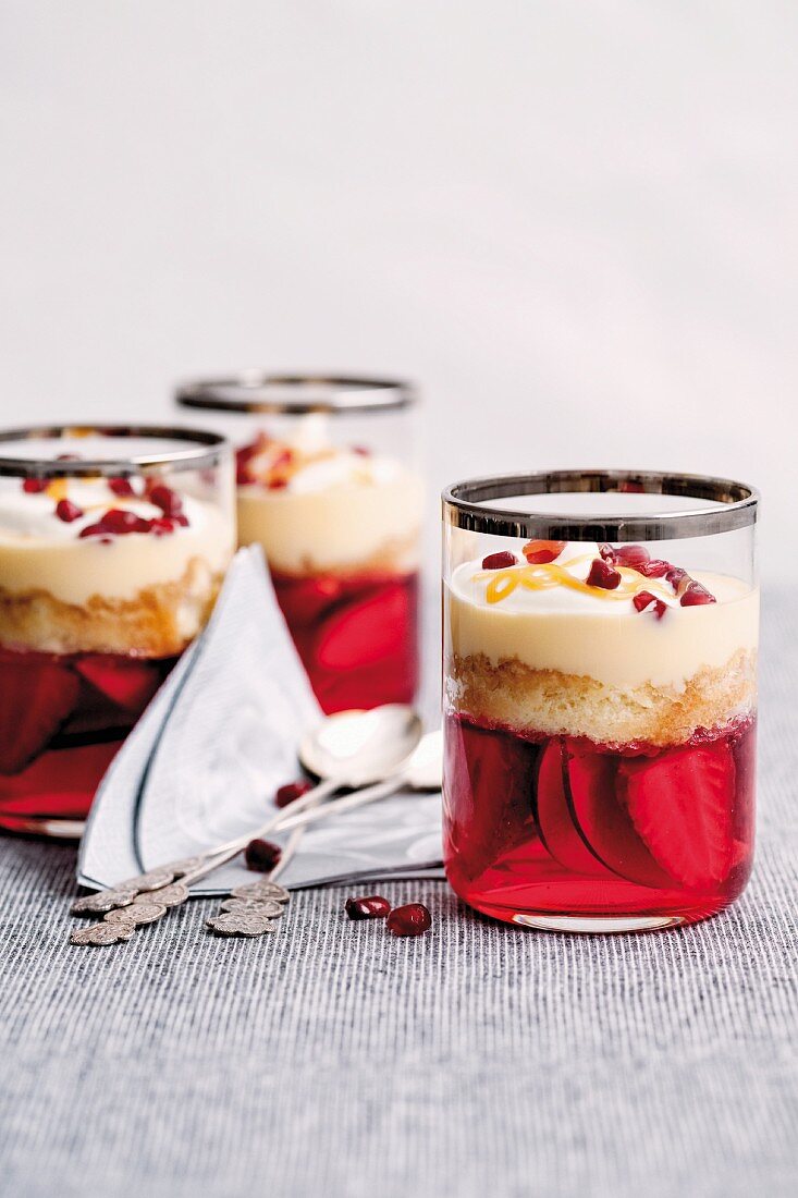 Jelly fruit cake - Recipe Petitchef