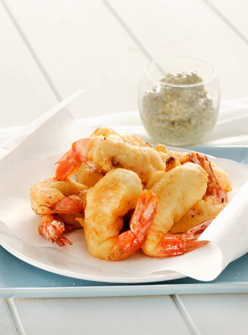 Gamberi in pastella con tartara (baked prawns with tartare sauce, Italy)